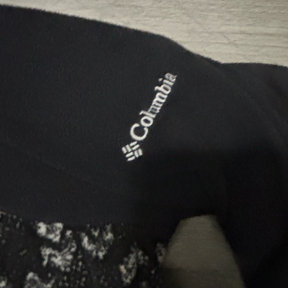 Lightweight jacket - Picture 3 of 3